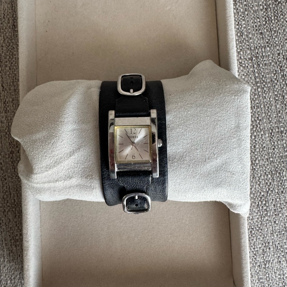 GUESS watch